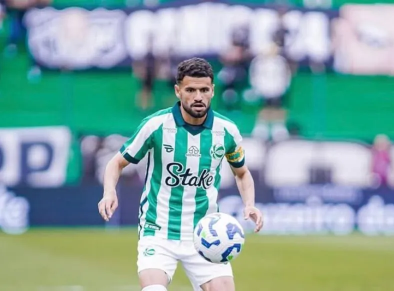 Ex-Bahia se despede de clube como ídolo após rebaixamento à Série B - Imagem