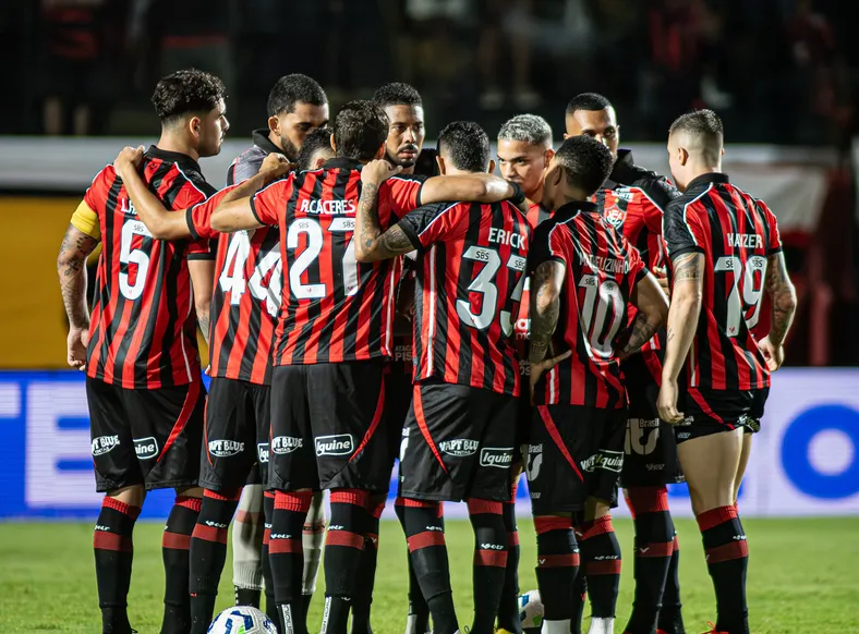 Ficam para 2026? Saiba jogadores do Vitória com contrato perto do fim - Imagem