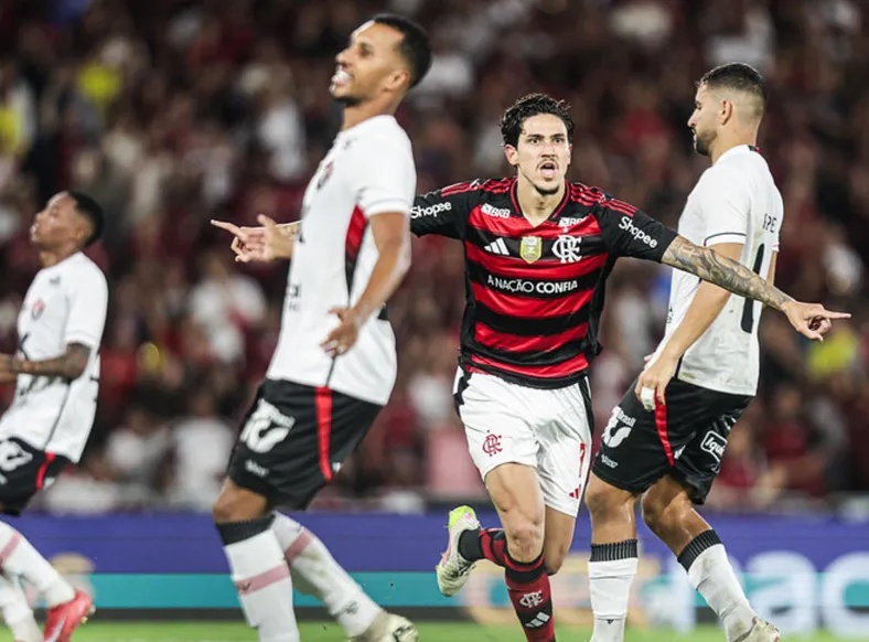 Gol contra o Vitória é eleito o mais bonito do Brasileirão; assista - Imagem