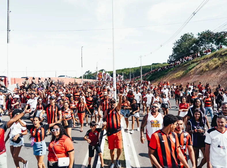 Hora de avaliar! Vitória lança pesquisa de satisfação para a torcida - Imagem