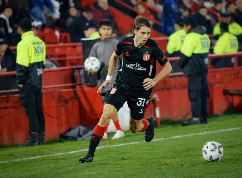 Saiba como joga Ramón Gómez, alvo do Bahia para a lateral-direita - Imagem