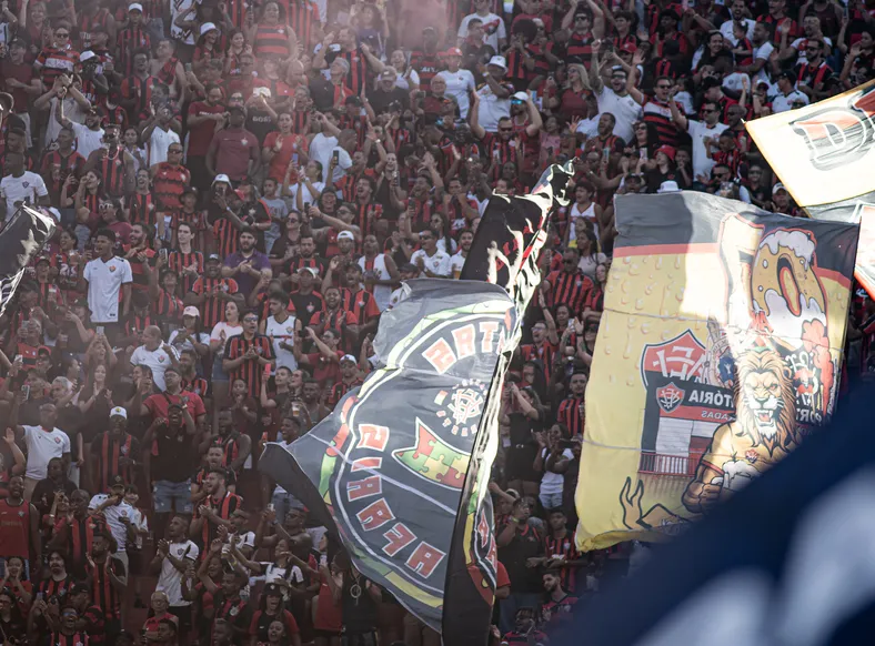 Vitória bate recorde de público no Barradão contra o Mirassol; confira - Imagem