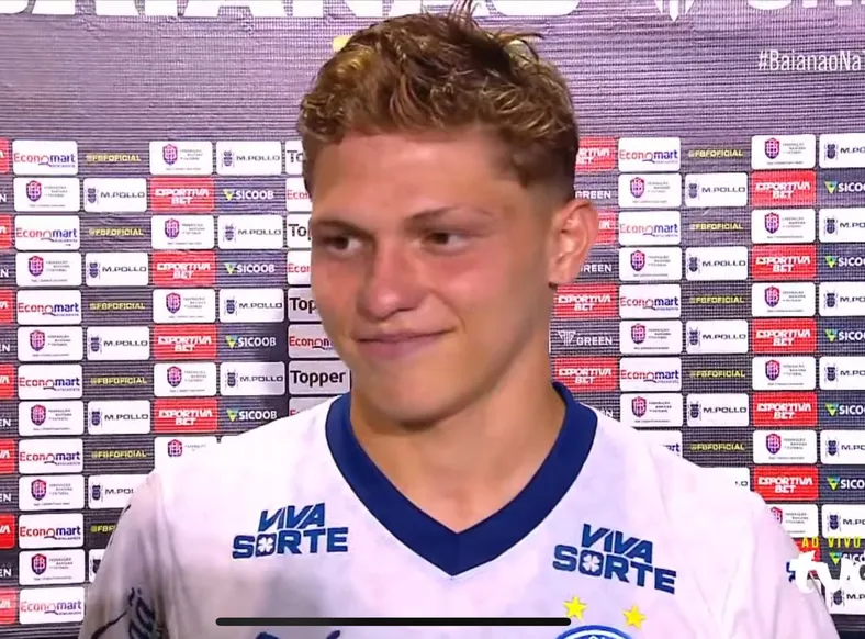 Eleito craque do jogo, Dell celebra primeiro gol como profissional - Imagem