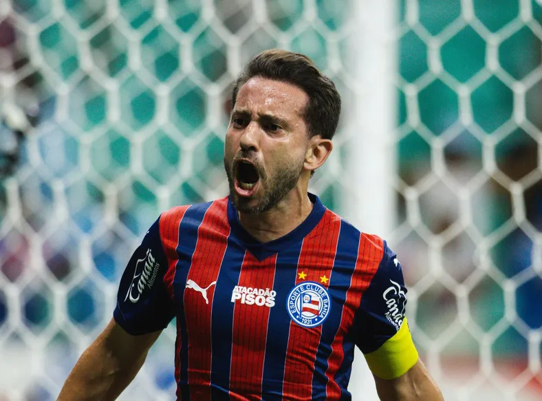 Everton Ribeiro volta a marcar após câncer de tireóide: "Com saúde" - Imagem