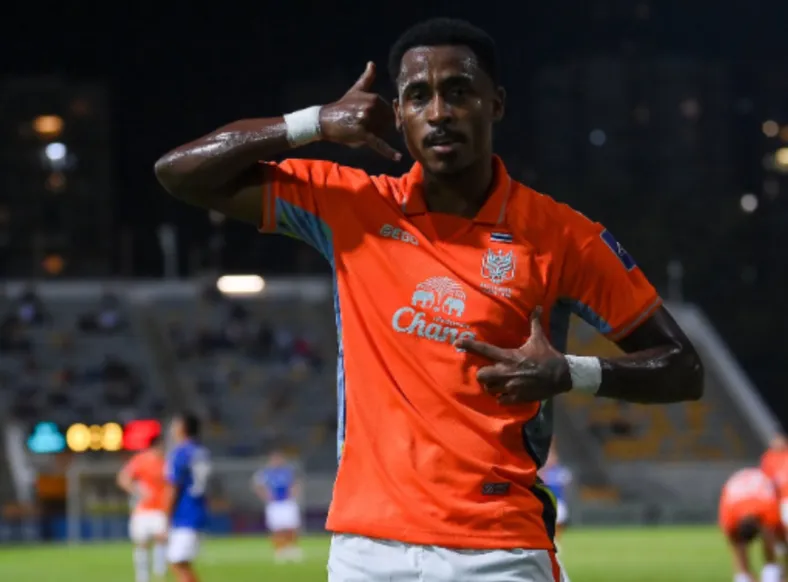 Ex-Vitória é artilheiro da Champions League asiática - Imagem