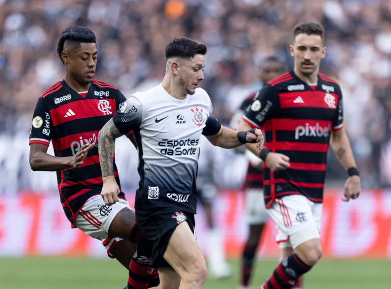 Flamengo e Corinthians provocam Palmeiras antes da Supercopa do Brasil - Imagem