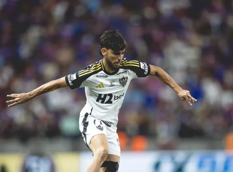 Fora dos planos do Atlético-MG, ex-Bahia é anunciado por clube saudita - Imagem