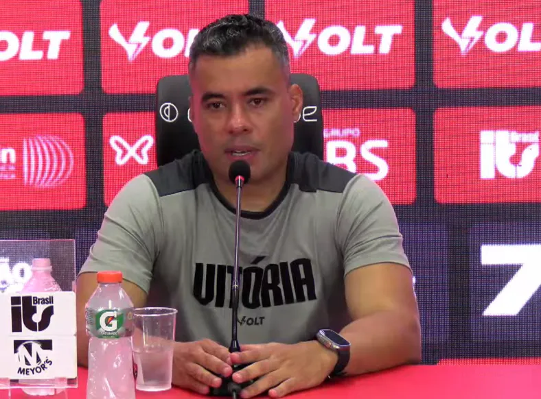 Jair Ventura explica estreia de titulares na 4ª rodada: "Planejamento" - Imagem