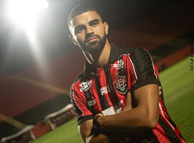 Novo reforço do Vitória é regularizado e fica apto para estrear - Imagem