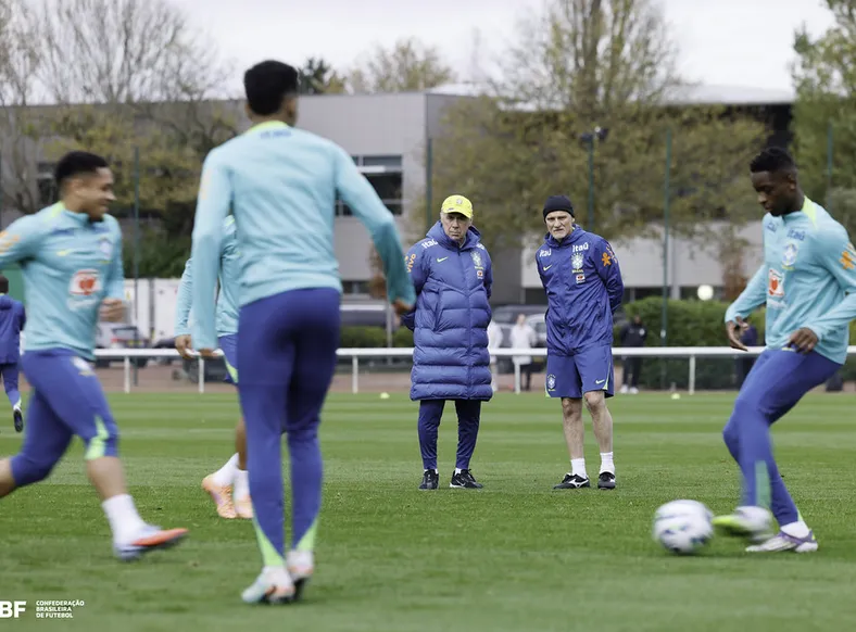 O futebol evolui quando entende o passado e joga o presente - Imagem