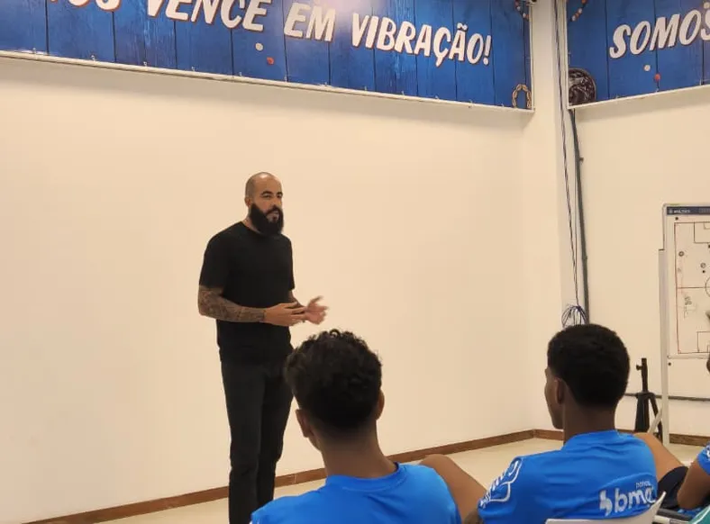 Saiba o cargo de Danilo Fernandes no Bahia após aposentadoria no futebol - Imagem