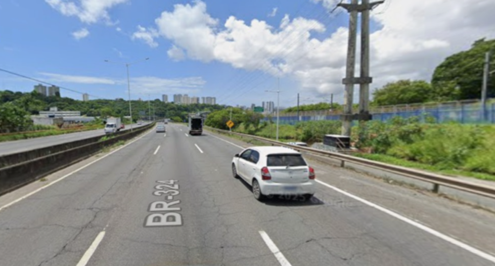 Homem é preso por tentar matar a própria filha arrastada de carro