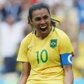 40 anos de realeza: relembre a trajetória de Marta, Rainha do Futebol imagem