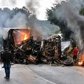 Acidente mata oito pessoas carbonizadas na divisa entre Bahia e MG imagem