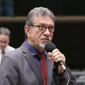 Afonso Florence acusa oposição de travar fim da escala 6x1: “Esforço do governo Lula” imagem