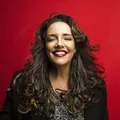 Ana Carolina celebra 25 anos de carreira durante show em Salvador imagem