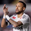 Após discutir com torcedor, Neymar promete ficar longe de polêmicas imagem