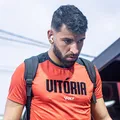 Após frustração, Vitória empresta meio-campista para time da Série B imagem