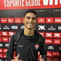 Após mais um gol no Vitória, Renê afirma viver melhor fase da carreira imagem