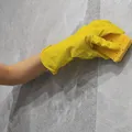 Aprenda como recuperar o rejunte do banheiro em minutos imagem
