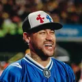 Apresentador famoso defende curtida de Neymar em post de modelo imagem