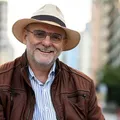 Autor Célio Turino lança livro que une poesia e pensamento histórico imagem