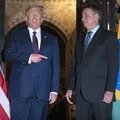 Bolsonaro apela ao STF para receber aliado de Trump na prisão imagem
