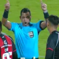 CBF divulga áudio do VAR em pênalti marcado contra o Vitória imagem
