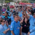 Chilenos "invadem" a Fonte Nova com festa para pegar o Bahia; assista imagem