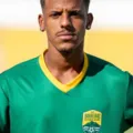 Clube baiano contrata filho de cantor de pagode para jogar Baianão imagem