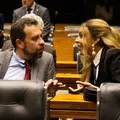 Contrariados, Érika Hilton e Guilherme Boulos ficam no PSOL imagem