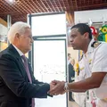 Desembargador Sérgio Cafezeiro é homenageado pelas Forças Armadas em Salvador imagem