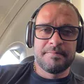 Diogo Nogueira cancela shows após problema grave de saúde; saiba o diagnóstico imagem