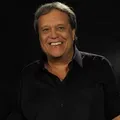 Diversos famosos dão adeus a Dennis Carvalho em velório imagem