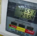 Do poço à bomba: entenda como alta do petróleo encarece a sua gasolina imagem
