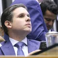 Dono da "Alfinetei" vira réu por suposta difamação contra Hugo Motta imagem