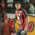 Em alta, Zé Vitor projeta "grande ano" após classificação histórica imagem