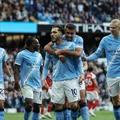 Em duelo direto, Manchester City supera Arsenal e depende só de si pelo título imagem