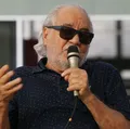Emiliano José homenageia historiador baiano Luís Henrique Dias Tavares imagem