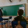 Escolas de Salvador podem ser proibidas de usar linguagem neutra imagem