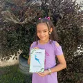Estudante baiana de 8 anos lança 2º livro e se destaca em feiras literárias imagem