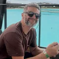 Ex-marido de Sandy sofre tentativa de assalto: “Cortes no pescoço” imagem