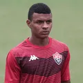 Ex-Vitória chega ao terceiro gol na temporada e se destaca no Mirassol imagem