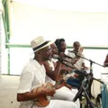Feijoada de Ogum em Salvador mistura música e ação social imagem