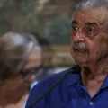 Florisvaldo Mattos lança, hoje, o 17º livro. Depois, vem a Comenda imagem