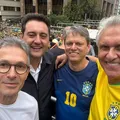 Governador nega possibilidade de ser vice de Flávio Bolsonaro; entenda imagem