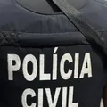 Homem é preso na Bahia por stalking digital e envio de fotos íntimas imagem