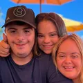 Influenciadores com síndrome de Down marcam presença em premiação imagem