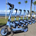 Irmãos usam patinetes elétricos para cometer roubos na orla de Salvador imagem