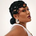 Iuna Falcão une reggae, MPB e black music em show no Rio Vermelho imagem